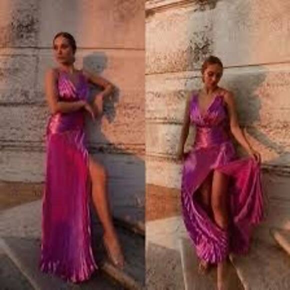 NWT AIIFOS Magenta Pink Surplice V-Neck Sleeveless Pleated Metallic Maxi Dress 2 - Picture 1 of 16